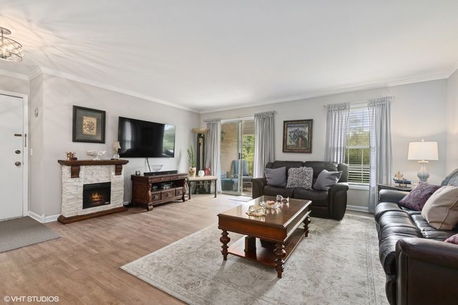 APT-202 - 565 Shorely Dr, Condo with 1 bedrooms, 1 bathrooms and 2 parking in Barrington IL | Image 5
