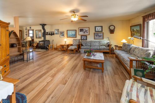 52014 Elderberry Ln, La Pine, OR, 97739-9825 | Card Image