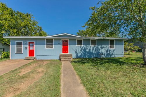 207 N Avenue U, Clifton, TX, 76634-1107 | Card Image