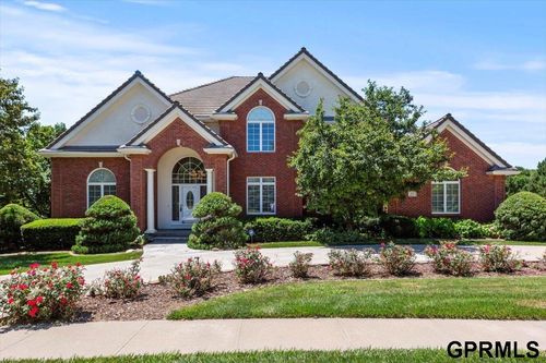 411 Redwood Dr, Council Bluffs, IA, 51503-8466 | Card Image