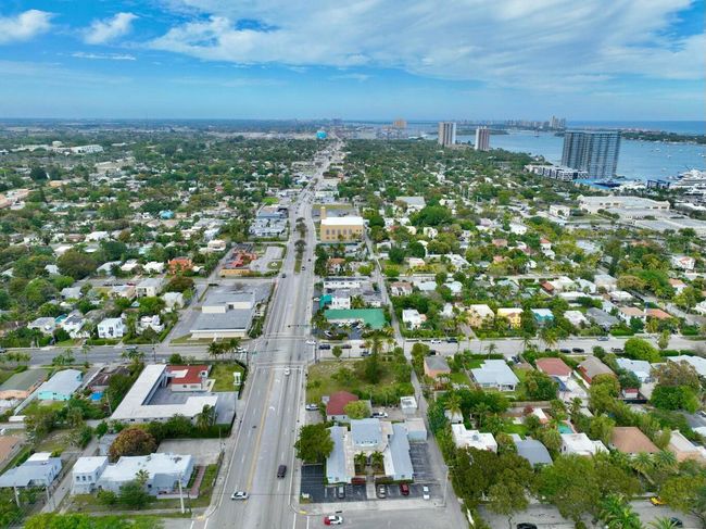 3608 Broadway, House other with 5 bedrooms, 2 bathrooms and null parking in West Palm Beach FL | Image 13