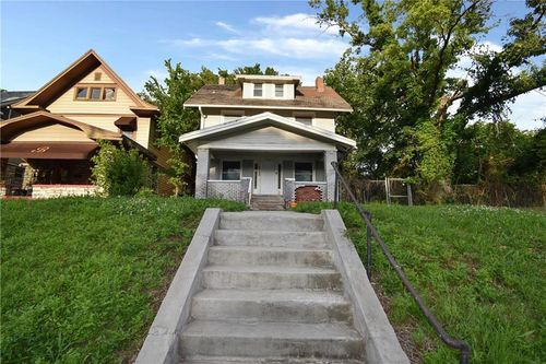 3733 Prospect Ave, Kansas City, MO, 64128-2459 | Card Image