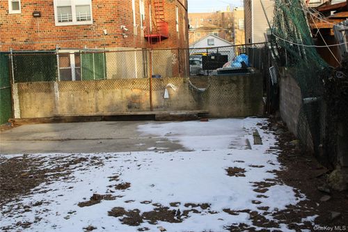 8501 127th St, Kew Gardens, NY, 11415-2823 | Card Image