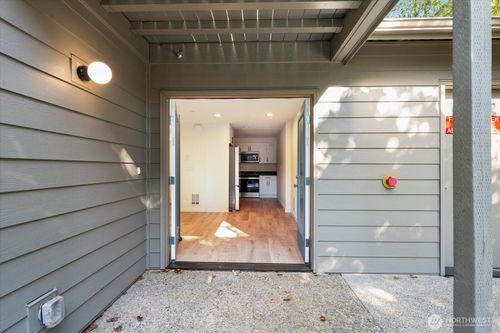 apt-1-6440 139th Pl Ne, Redmond, WA, 98052-4531 | Card Image