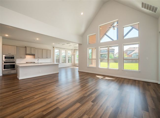 2320 Lucky Ln, House other with 5 bedrooms, 3 bathrooms and 4 parking in Leander TX | Image 6