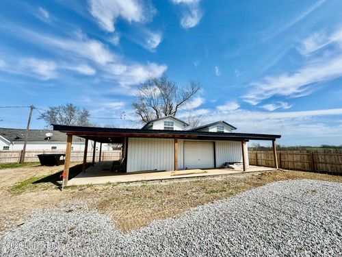 10691 Main St, Mackville, KY, 40040-7047 | Card Image