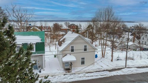 53 St Andrews St, Pictou, NS, B0K1H0 | Card Image