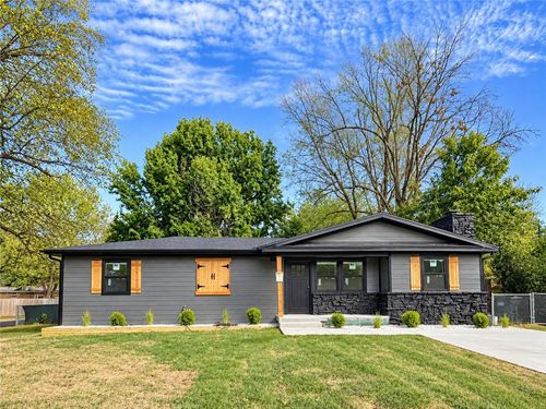 601 Zachary St, Springdale, AR, 72762-5022 | Card Image