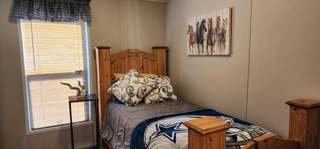 126 Cervenka Rd, House other with 3 bedrooms, 2 bathrooms and null parking in Bronte TX | Image 15