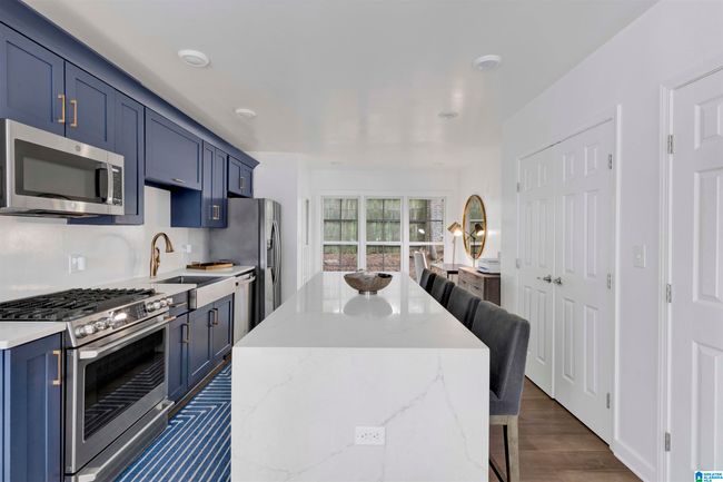 2537 Montevallo Dr, House other with 3 bedrooms, 4 bathrooms and null parking in Mountain Brk AL | Image 4