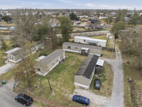 180 Pelican St, Sulphur, LA, 70663-3703 | Card Image