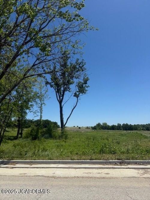 201 Poelker Place, Jefferson City, MO, 65109 | Card Image