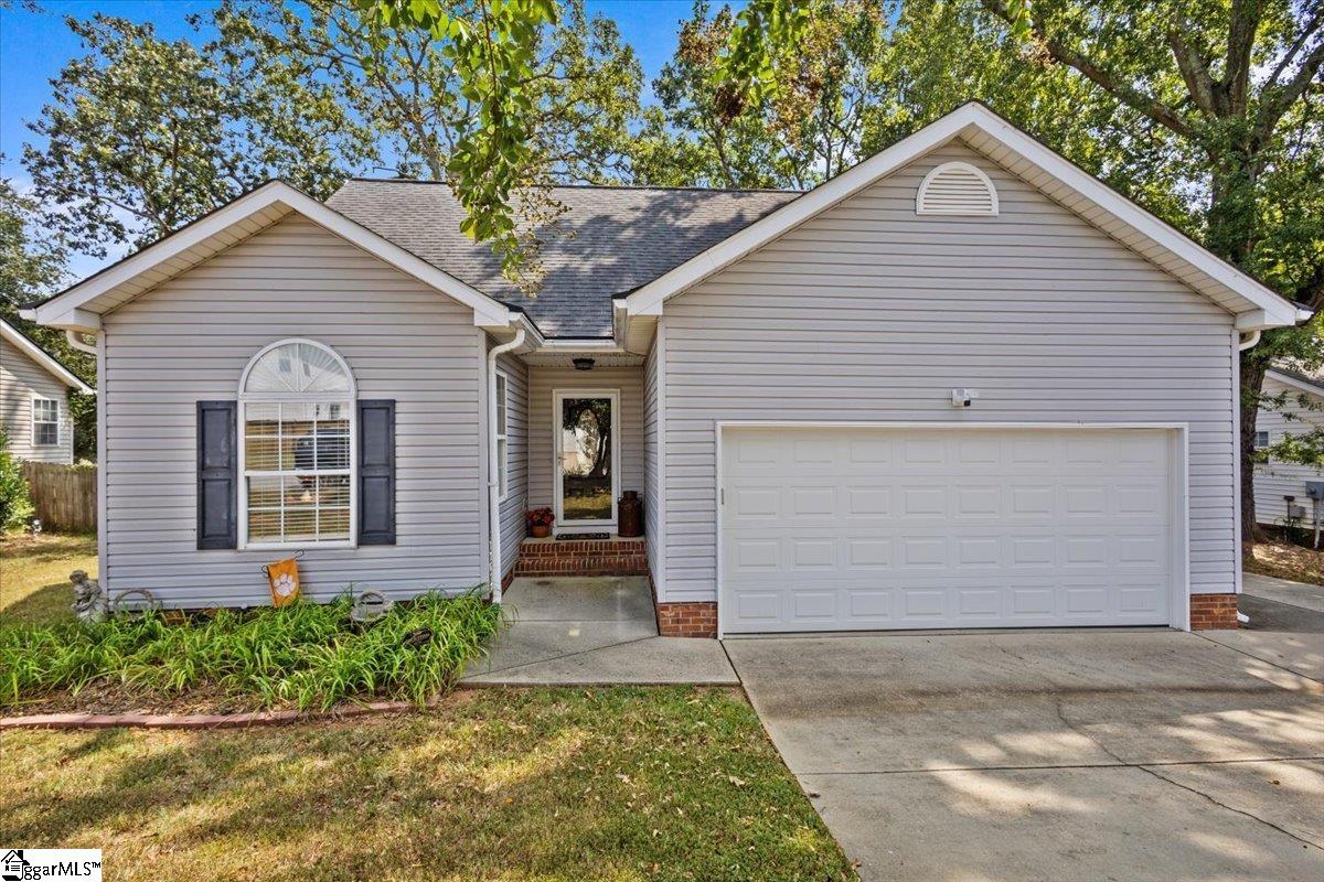 Windy Meadow Way, Simpsonville, SC 29680