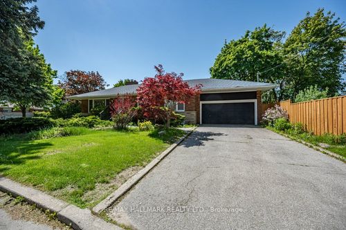 33 Tinder Cres, North York, ON, M4A1L2 | Card Image