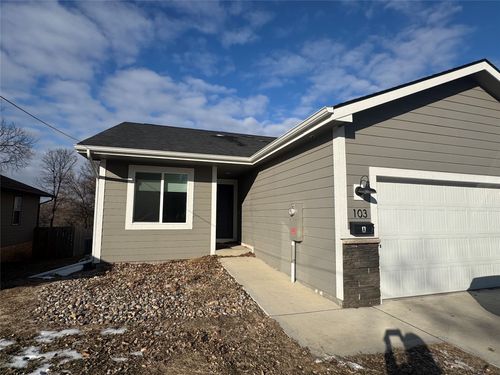 a-103 N Oak Park Ave, Colfax, IA, 50054-1147 | Card Image