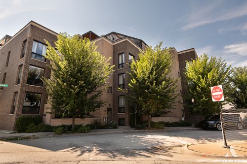 3c-1203 W Superior St, Chicago, IL, 60642 | Card Image