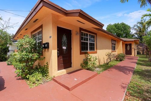 323 Nw 97th St, Miami, FL, 33150-1630 | Card Image