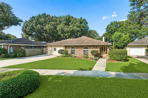 5108 Elmwood Pkwy, Metairie, LA, 70003-2540 | Card Image