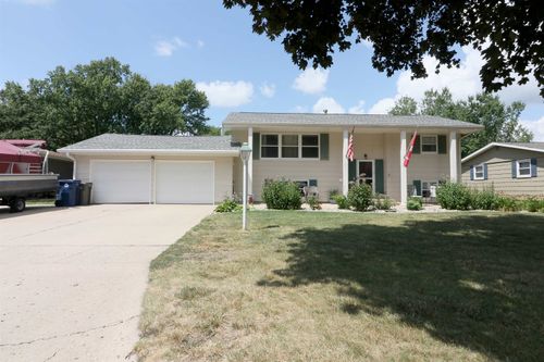 1117 8th Ave W, Spencer, IA, 51301-3226 | Card Image
