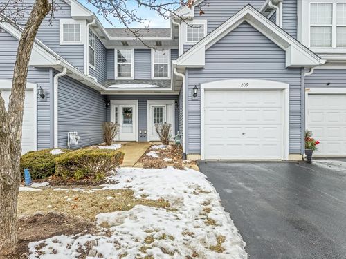 209 Huntington Ct, Oswego, IL, 60543-8438 | Card Image