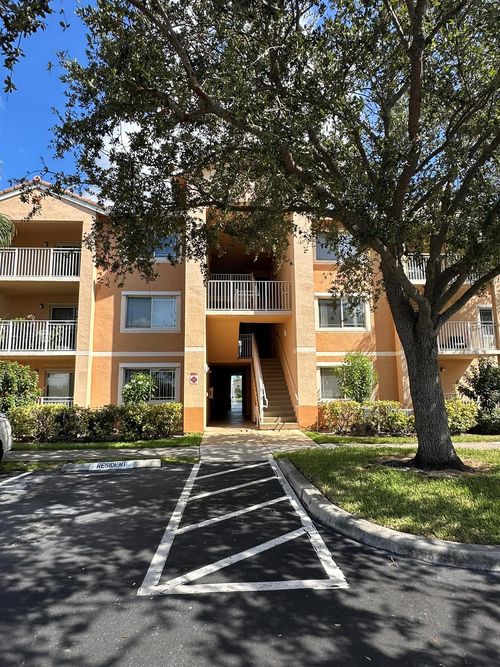 apt-106-261 Sw Palm Dr, Port St. Lucie, FL, 34986-1943 | Card Image