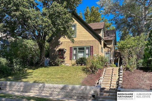 4612 Davenport St, Omaha, NE, 68132-3196 | Card Image