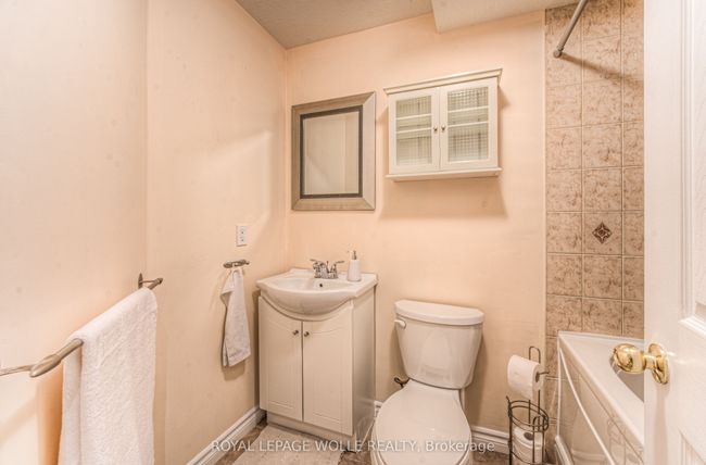 732 Grand Banks Dr, House other with 3 bedrooms, 4 bathrooms and 1 parking in Waterloo ON | Image 32