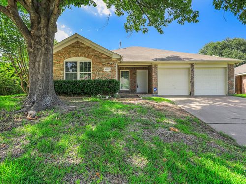 1006 Greenbriar Ln, Mckinney, TX, 75069-7934 | Card Image