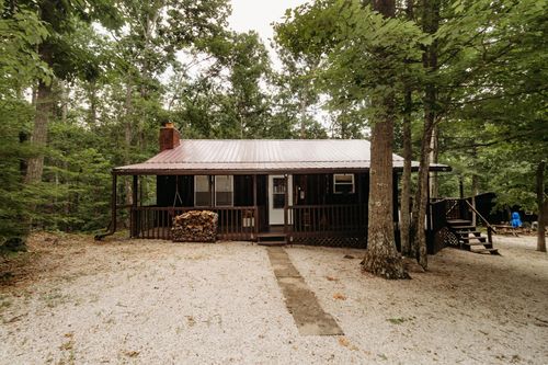 272 Cowboy Ln, Wellington, KY, 40387-8175 | Card Image