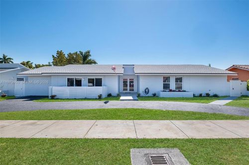 13710 Sw 18th Ter, Miami, FL, 33175-1058 | Card Image