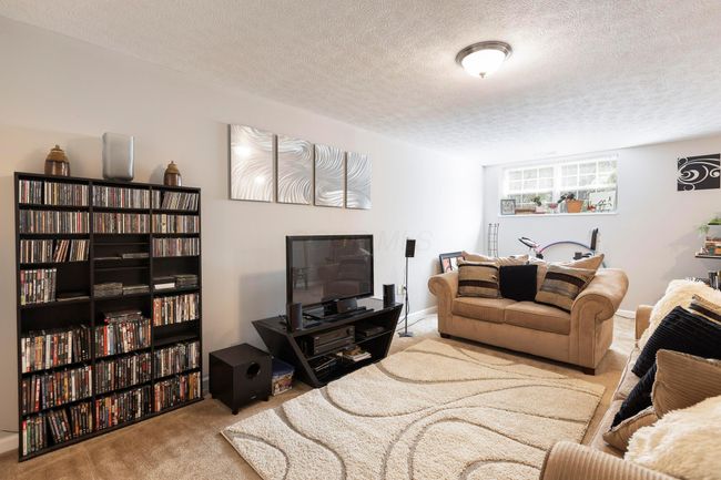 7275 Billy Goat Dr, Condo with 2 bedrooms, 3 bathrooms and null parking in New Albany OH | Image 18