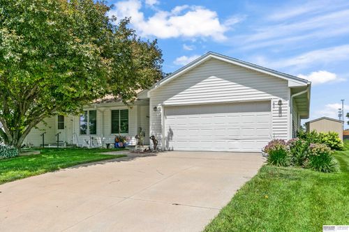 15808 N 4th St, Bennington, NE, 68007-5450 | Card Image