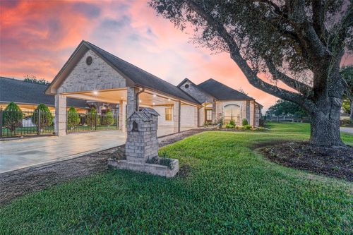 402 Avenue H, South Houston, TX, 77587-4607 | Card Image