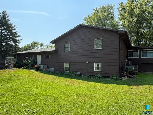 202 W 3rd St Street, Marion, SD, 57043 | Card Image