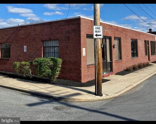 302 Baltimore Ave, FOLCROFT, PA, 19032-1101 | Card Image