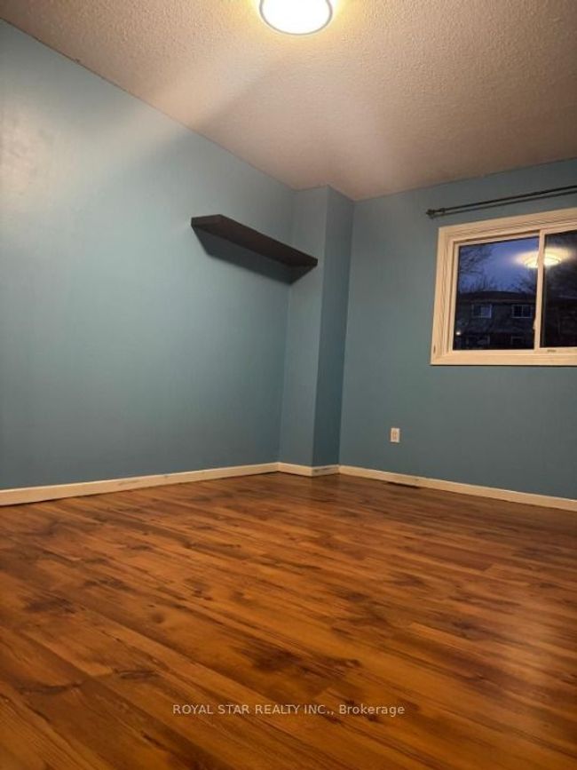 28 - 107 Dovercliffe Rd, Condo with 3 bedrooms, 2 bathrooms and 2 parking in Guelph ON | Image 9
