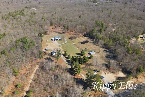 2860 Fenner Rd, Muskegon, MI, 49445-1822 | Card Image