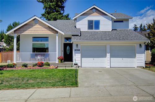 1044 Nw 14th Way, Oak Harbor, WA, 98277-9277 | Card Image