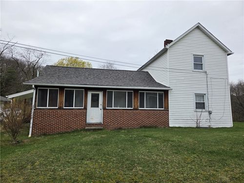 25 West St, Russellton, PA, 15076-1335 | Card Image