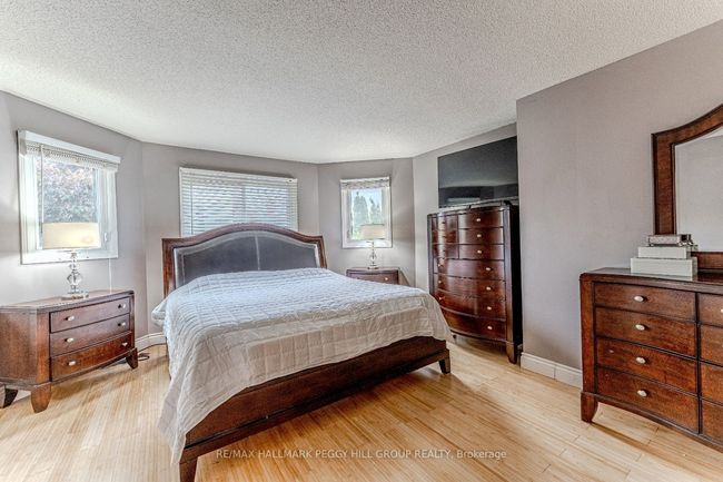 188 Kozlov St, House other with 4 bedrooms, 3 bathrooms and 3 parking in Barrie ON | Image 12