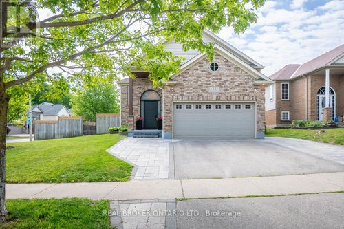 12 Kingsley Road, Halton Hills (AC Acton), ON, L7J2Z5 | Card Image