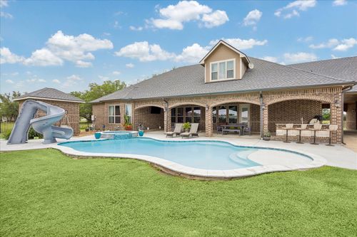 527 Lily Ln, Rosharon, TX, 77583-8291 | Card Image