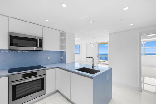 1907-2475 Brickell Ave, Miami, FL, 33129-2482 | Card Image