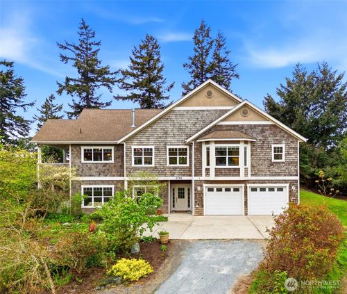 2780 Utopian Way, Camano Island, WA, 98282-7023 | Card Image