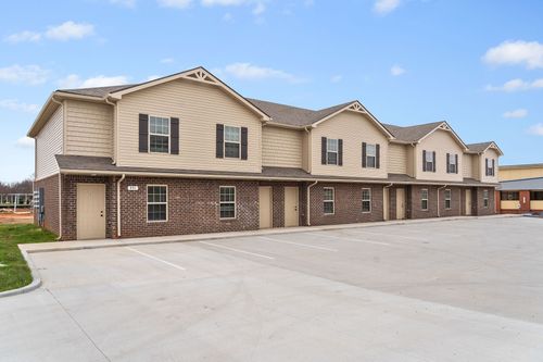 3d-931 Professional Park Dr, Clarksville, TN, 37040-2326 | Card Image