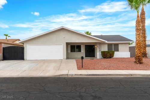 4310 El Antonio Pl, Las Vegas, NV, 89121-6611 | Card Image