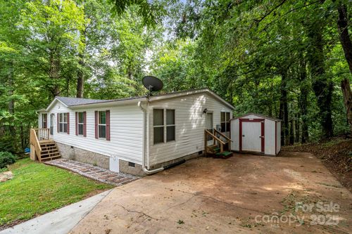 109 Mockingbird Cir, Asheville, NC, 28806-3954 | Card Image