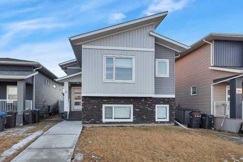 13 Victor Close, Sylvan Lake, AB, T4S0P4 | Card Image