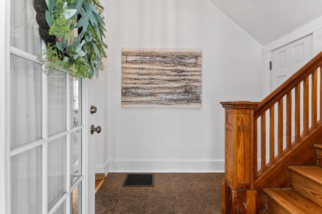 808 W Green St, House other with 5 bedrooms, 2 bathrooms and 2 parking in Champaign IL | Image 6