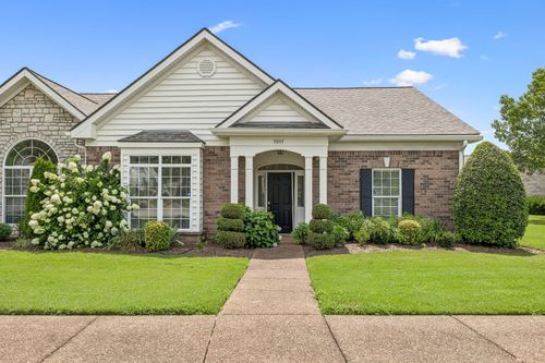 7057 Sunrise Cir, Franklin, TN, 37067-8300 | Card Image
